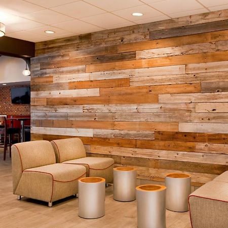 Four Points By Sheraton Cleveland Airport Interiér fotografie