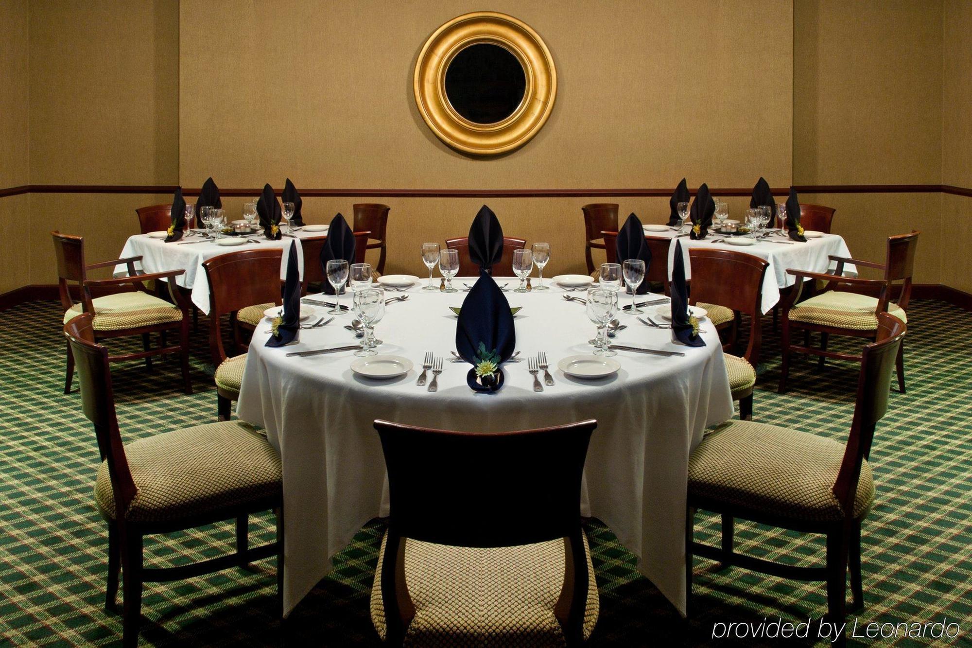 Four Points By Sheraton Cleveland Airport Exteriér fotografie