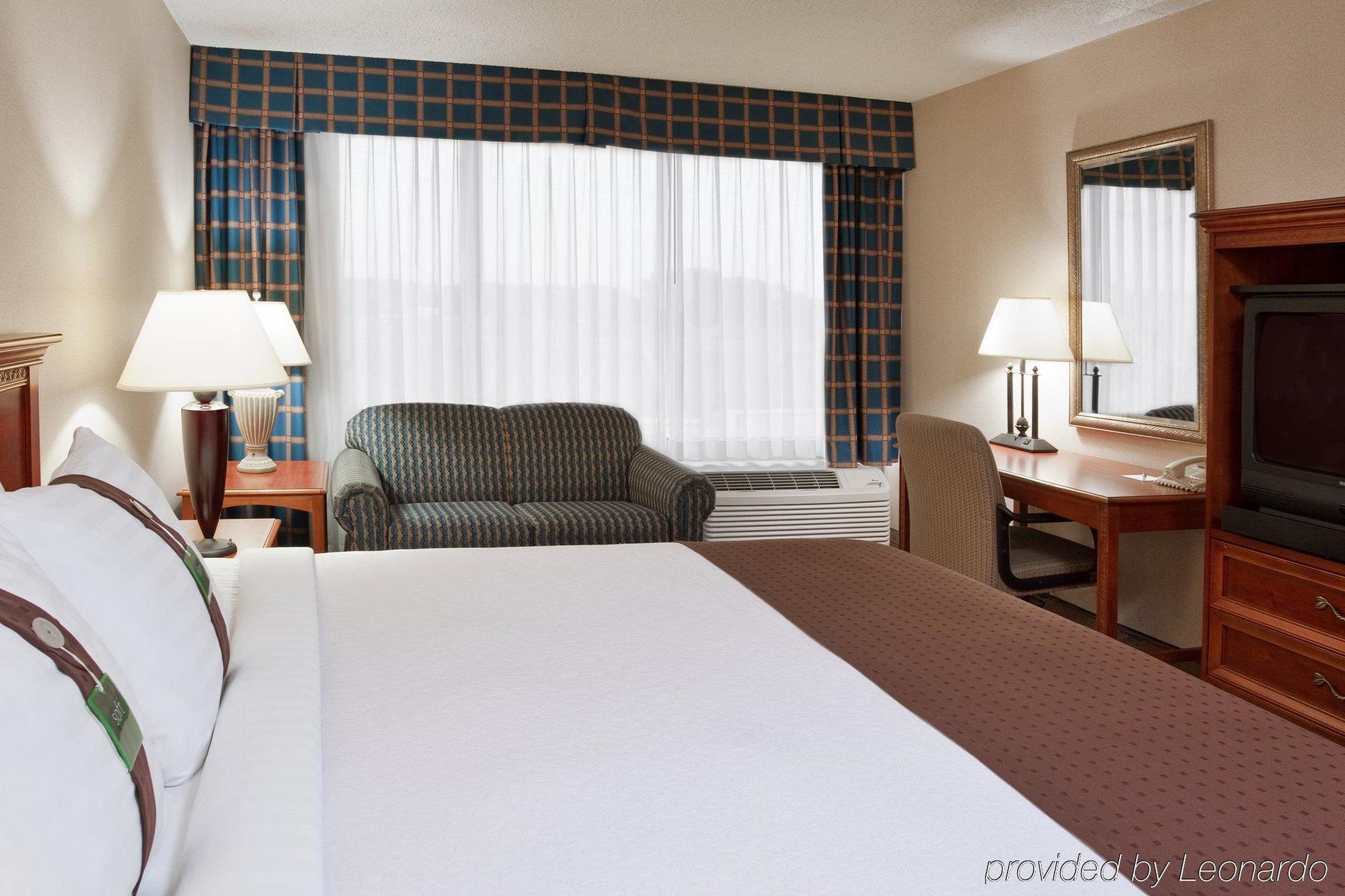 Four Points By Sheraton Cleveland Airport Exteriér fotografie