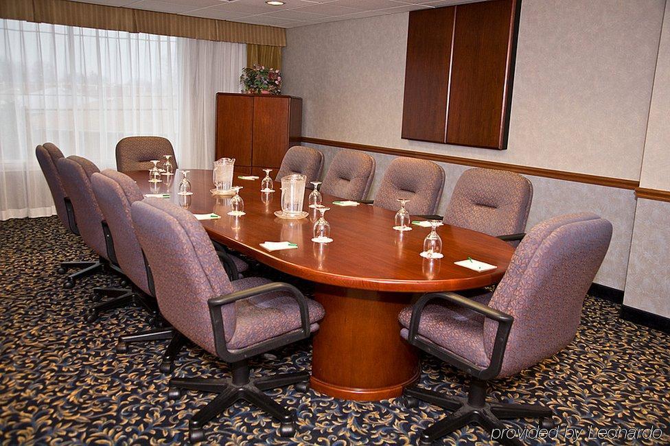 Four Points By Sheraton Cleveland Airport Exteriér fotografie