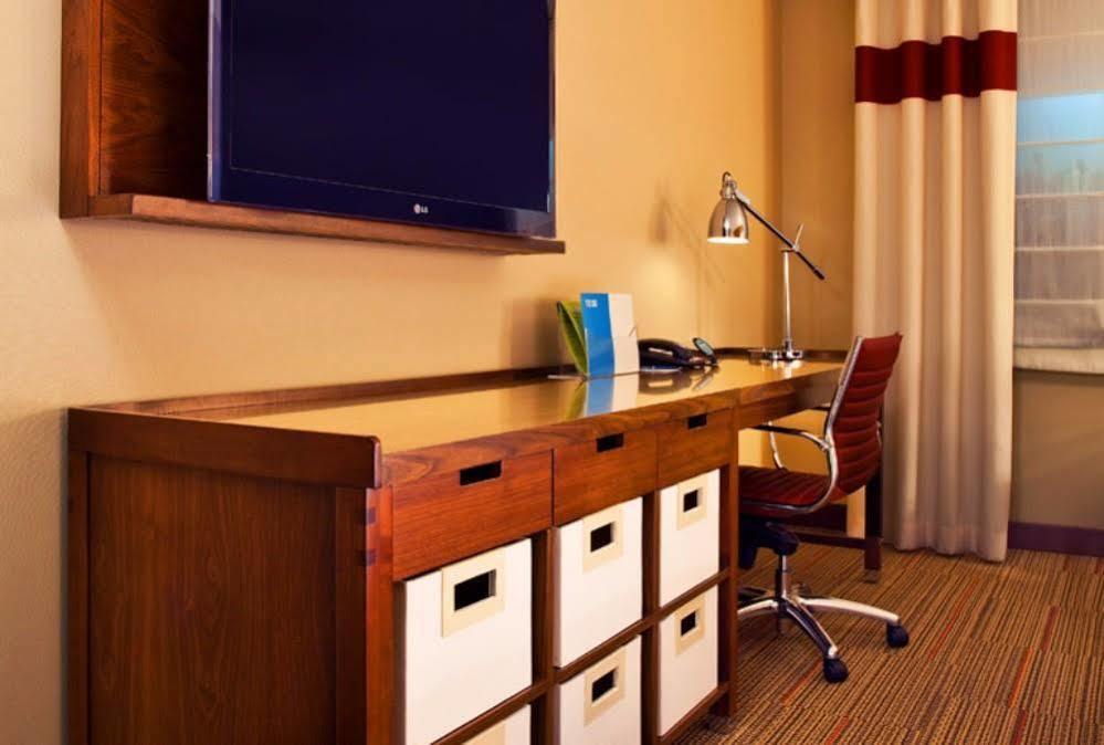 Four Points By Sheraton Cleveland Airport Exteriér fotografie